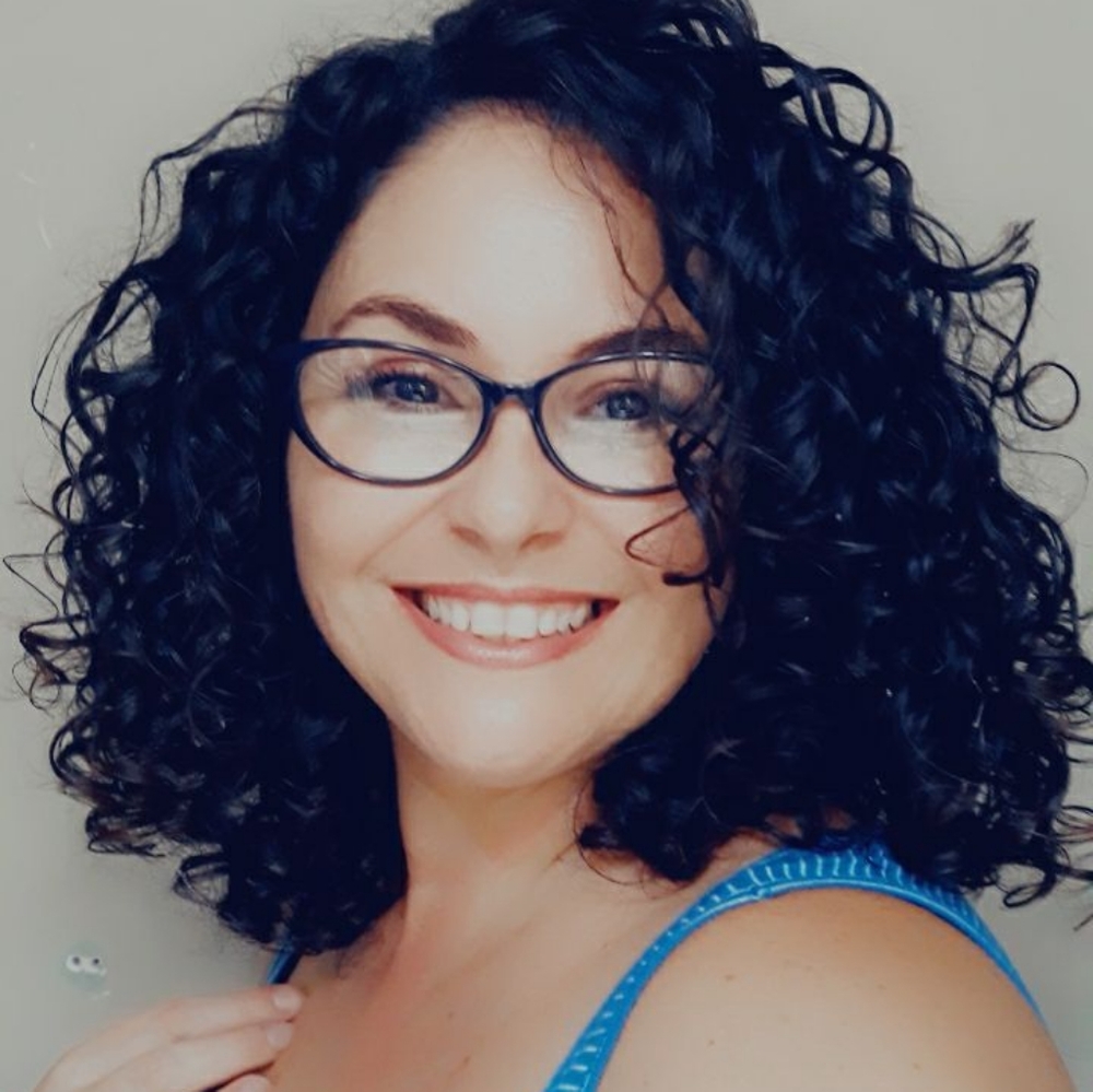Meet your Posh Ambassador, MacKenzie! - Picture 2 of 15